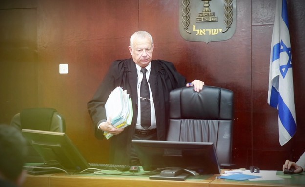 השופט עזריה אלקלעי (צילום: עובדה, קשת12)