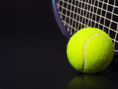 כדור טניס (צילום: kertlis, Istock)