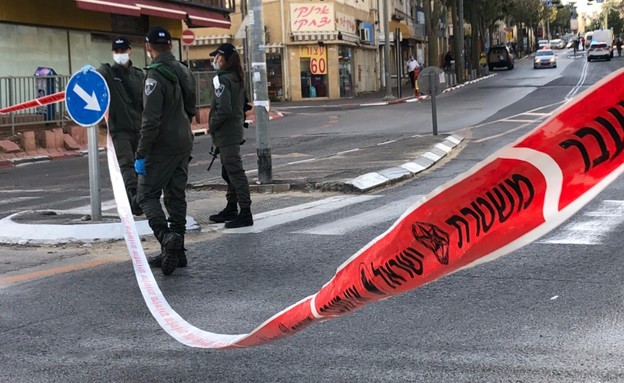 כוחות מגב פורסים מחסומים בכניסה לעיר בני ברק