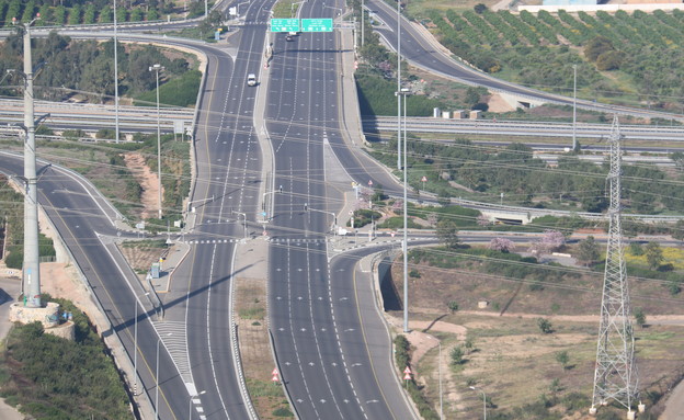 כבישים ריקים (צילום: אילן ארנון)