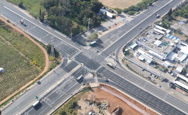 כבישים ריקים (צילום: אילן ארנון)