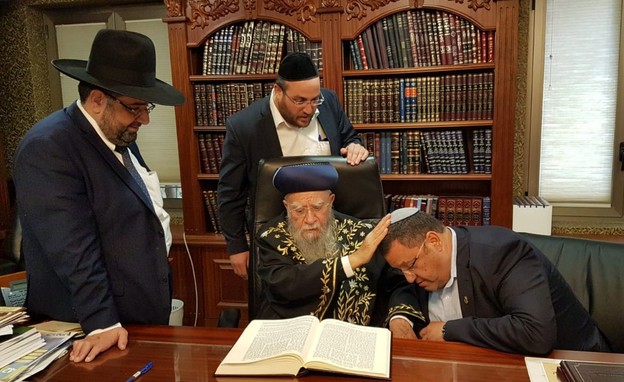 הרב אליהו בקשי ז"ל, עם ראש עיריית ירושלים 