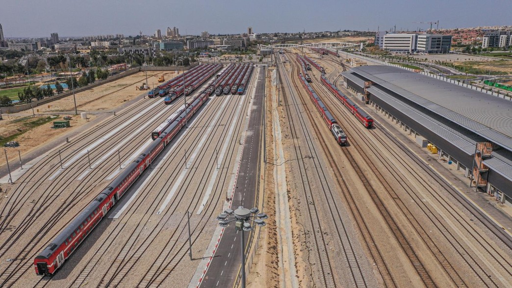 מתחם הרכבות העומדות בבאר שבע (צילום: אמנון זיו, רכבת ישראל)