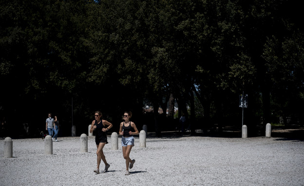 רצים בפארק ברומא (צילום: Antonio Masiello, getty images)