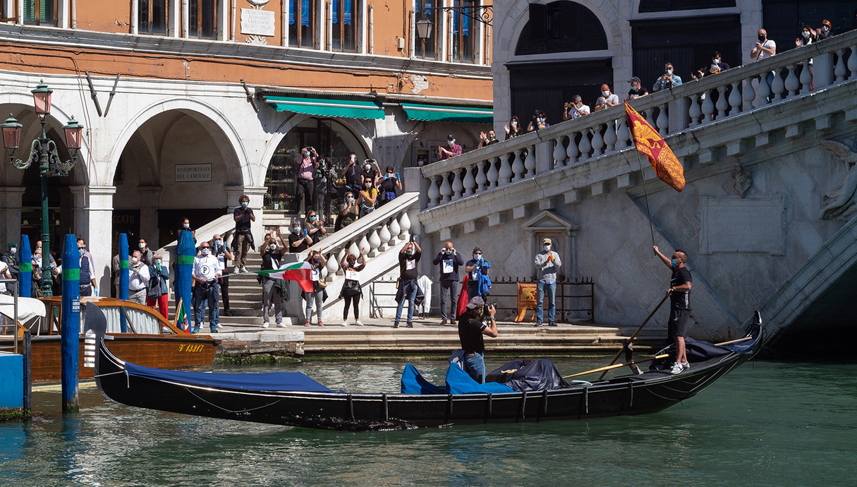 הפגנה להחזרת התיירות בונציה