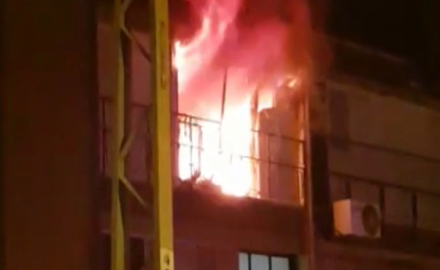 הקורקינט החשמלי התלקח והדירה נשרפה  (צילום: מתוך "חדשות הבוקר" , באדיבות ספורט 1)