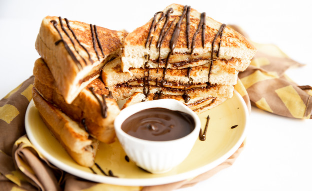 פרנץ' טוסט שוקולד בננה 