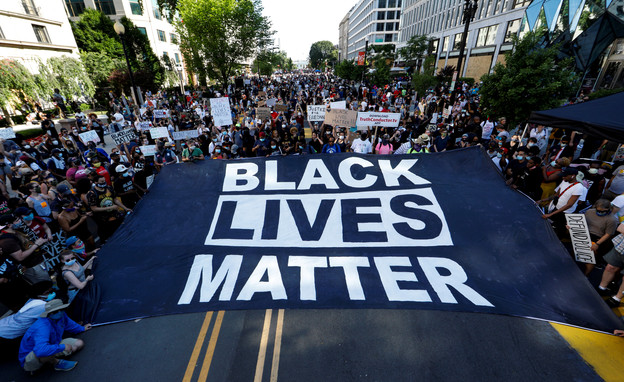 מחאות נגד אלימות כלפי שחורים‎ (צילום: רויטרס_)