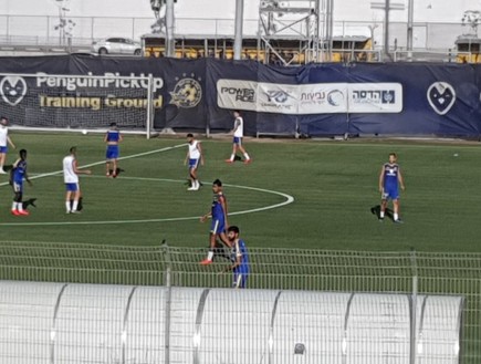 אימון מכבי תל אביב‎ (צילום: n12)