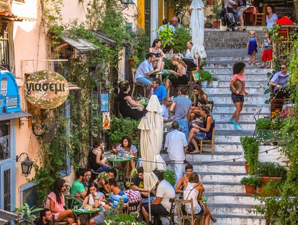 קפיצה דרמטית בכמות חולי הקורונה ביוון - מעל 2,100 ביום