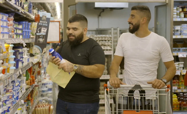 ג'וזף ונידאל מתכוננים לסרוויס