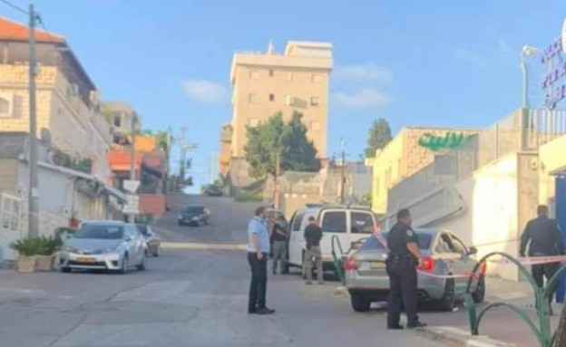 רצח בבאקה אל גרביה: הרכב מחוץ לתחנת המשטרה