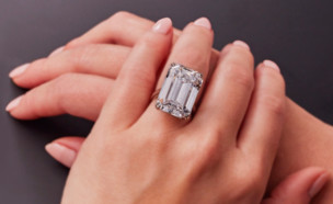 טבעת יהלום שנמכרה בשני מיליון דולר (צילום: כריסטי'ס)
