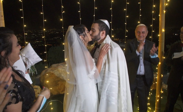 החתונה בוטלה - הישראלים נידבו את הגינה שלהם  (צילום: החדשות12)