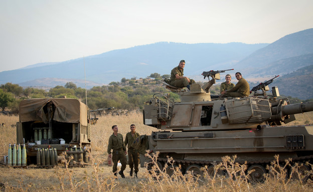 כוחות צה"ל בכוננות בגזרת הצפון (צילום: דוד כהן, פלאש/90 )