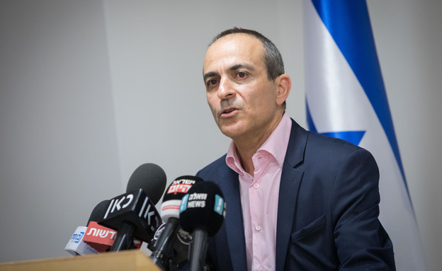 פרופ' רוני גמזו פרויקטור הקורונה
