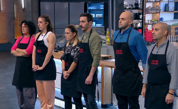 מי הזוג הראשון שיקבל כרטיס לגמר?