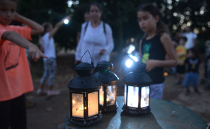 סיור עששיות ביער אילנות (צילום: גיא אסיאג)