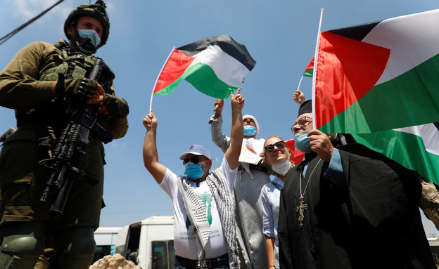הפגנות הפלסטינים נגד ההסכם עם האמירויות (צילום: רויטרס_)