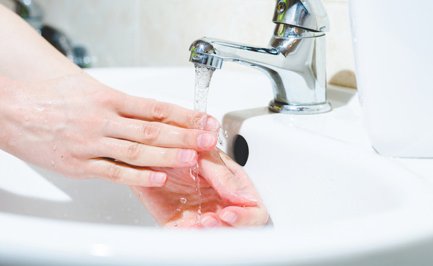 שטיפת ידיים, שוטפת ידיים (צילום: Nazario, shutterstock)