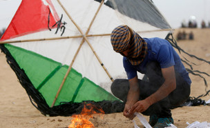 טרור העפיפונים (צילום: MOHAMMED ABED/AFP, GettyImages)