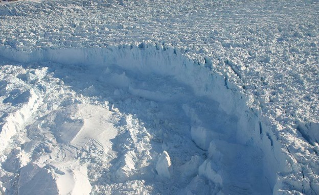 קרחונים נסמים בגרינלנד ואנטרקטיקה (צילום: נאס