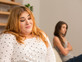 אישה שמנה בתור לרופא (צילום: Shutterstock)