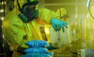 מעבדת סמים (צילום: Gorodenkoff, Shutterstock)