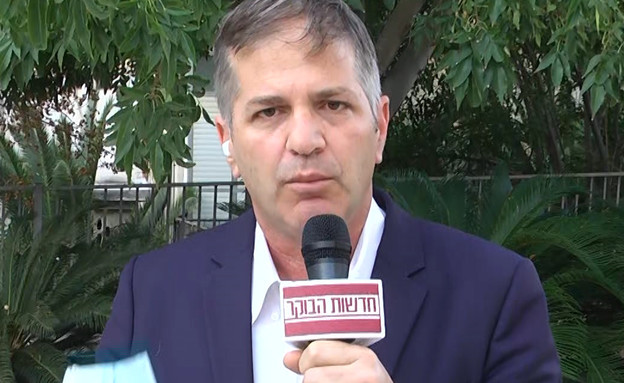 סגן שר הבריאות קורא להחמרת המגבלות