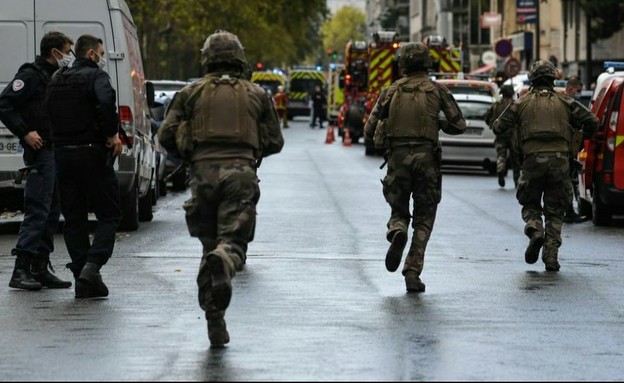 המתקפה בפריז.