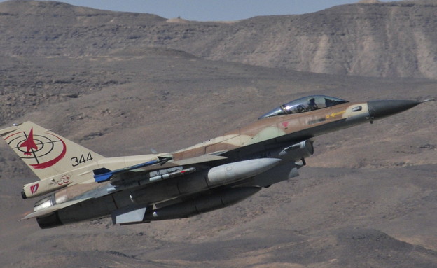 מטוס F-16C ישראלי (צילום: Master Sgt. Lee Osberry/USAF, wikimedia)