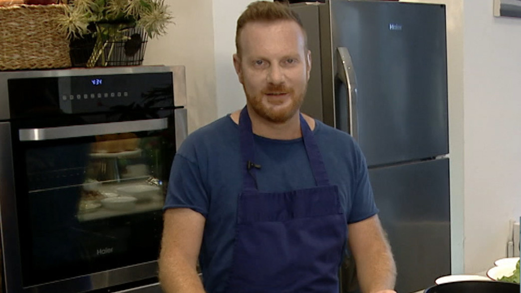 יובל בן נריה מכין ספרינג רול במילוי בקר