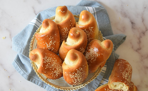 לחמניות מאורכות