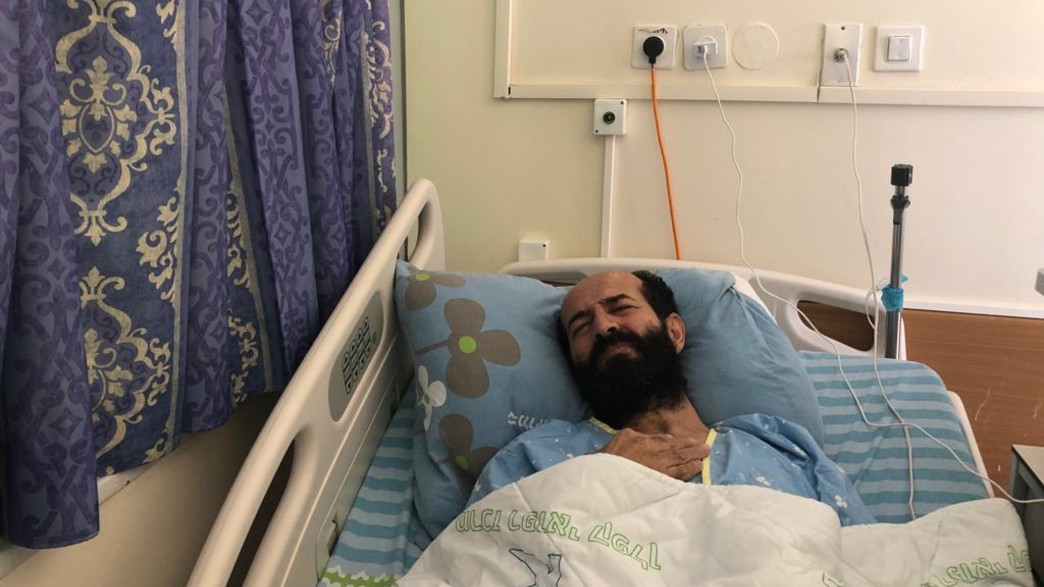 מאהר אחרס, אסיר מנהלי פלסטיני השובת רעב 