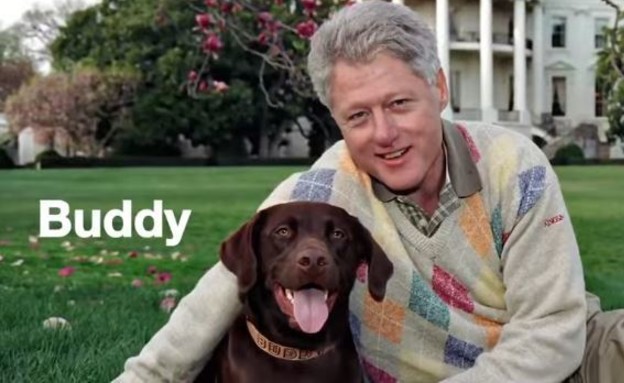 ביל קלינטון והכלב באדי (צילום: facebook)