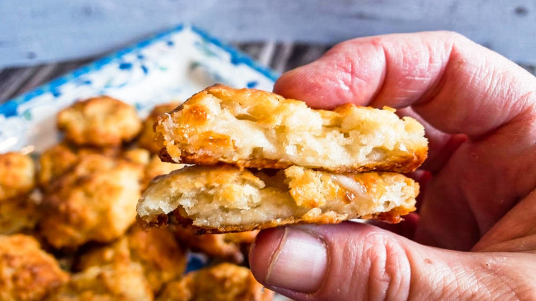 בואיקוס בצל וגבינות