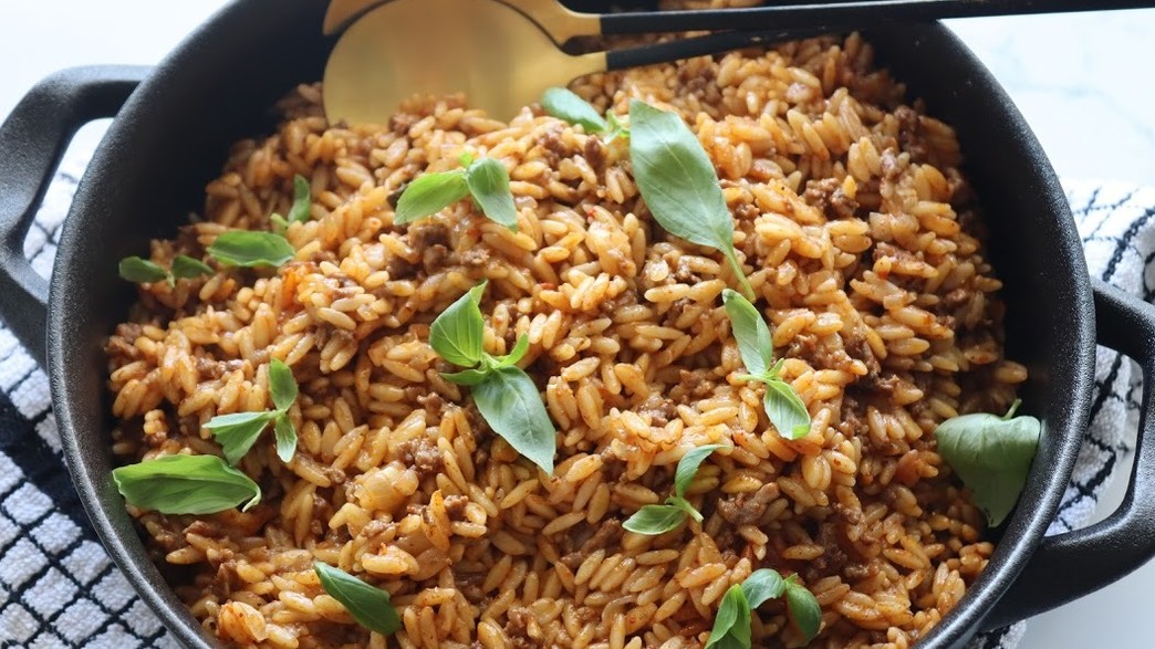 פתיתים עם בשר טחון בסיר אחד