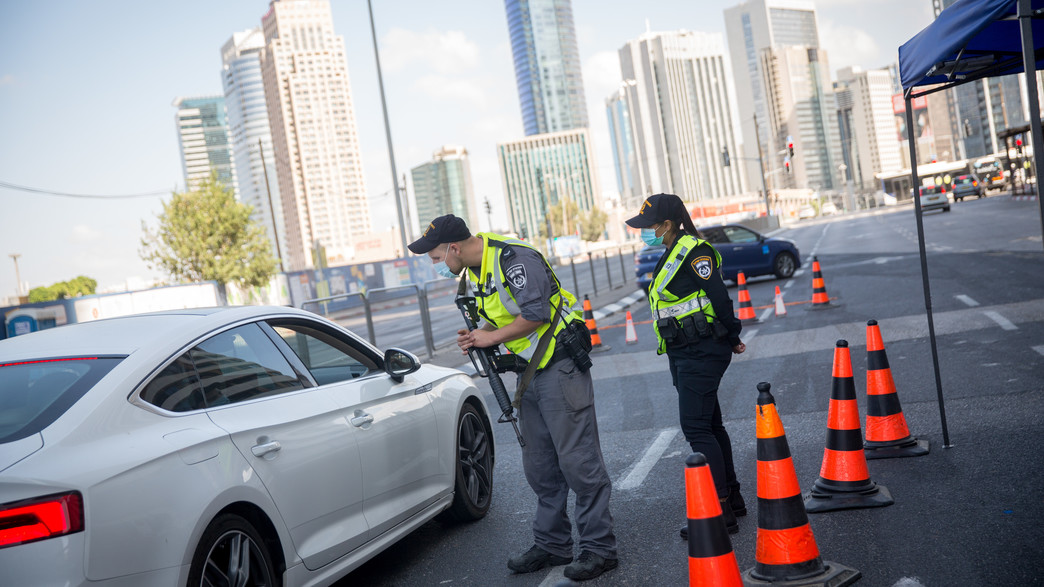 מחסומים משטרה שוטרים קורונה מחסומים משטרה שוטרים קורונה