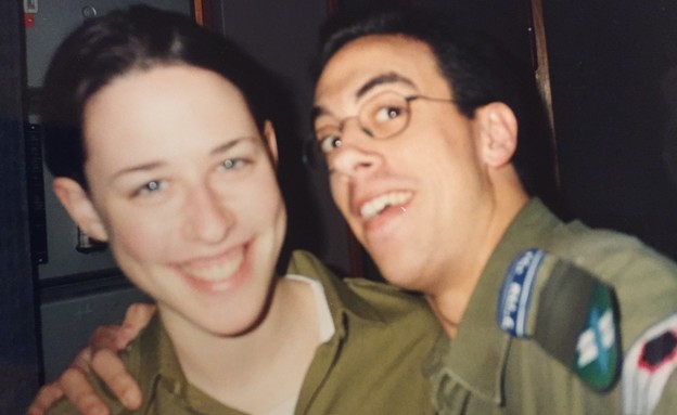 ניב רסקין ויונית לוי שירתו יחד בצבא (צילום: צילום מסך מתוך הטוויטר של יונית לוי)