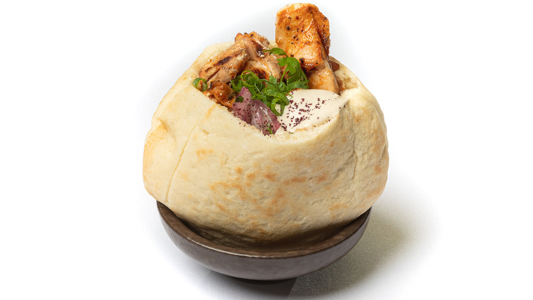 פיתה פרגיות בסושיאל קלאב פיתה פרגיות בסושיאל קלאב