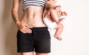 אישה אחרי לידה (צילום: shutterlk, shutterstock)