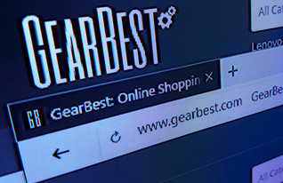 אתר Gearbest (צילום: By Dafna A.meron, shutterstock)