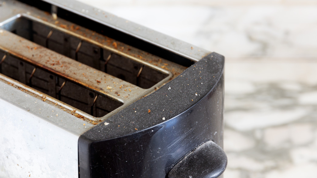 טוסטר מלוכלך 