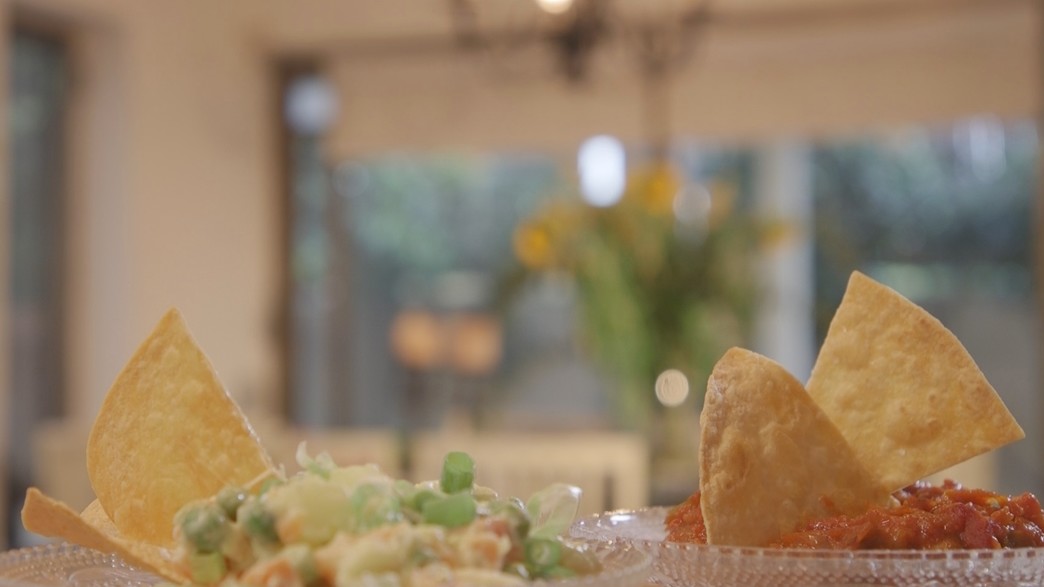 מטבוחה וסלט תפוחי אדמה