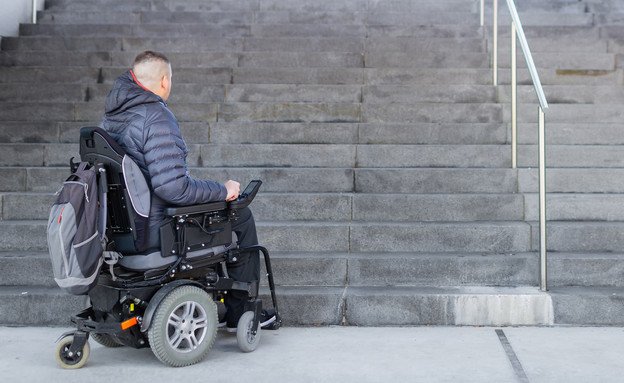 כיסא גלגלים חשמלי, אילוסטרציה (צילום: grejak, Shutterstock)