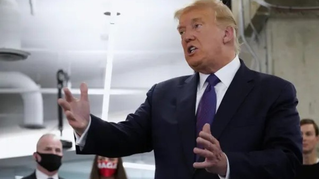 טראמפ בפגישת מטה בווירג'יניה טראמפ בפגישת מטה בווירג'יניה