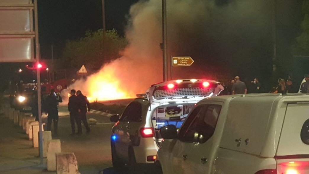 הרכב הבוער בעקבות תאונת דרכים, שד' אבא חושי, חיפה