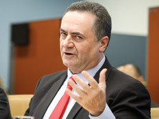 גם אם טיל גרעיני איראני היה נופל על תל אביב לא היו מתים 4000 ישראלים-היום זה 4000 בעוד שנה לא ישראו בני אדם בחיים בכלל בישראל Katz1_autoOrient_b