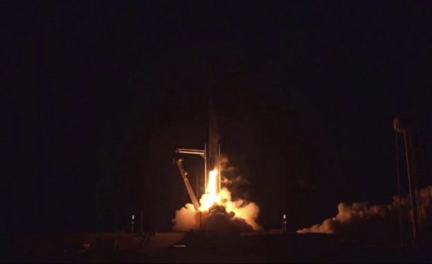שיגור חללית ספייס X (צילום: חדשות)