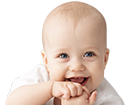 תינוק מחייך (צילום: Vasilyev Alexandr)
